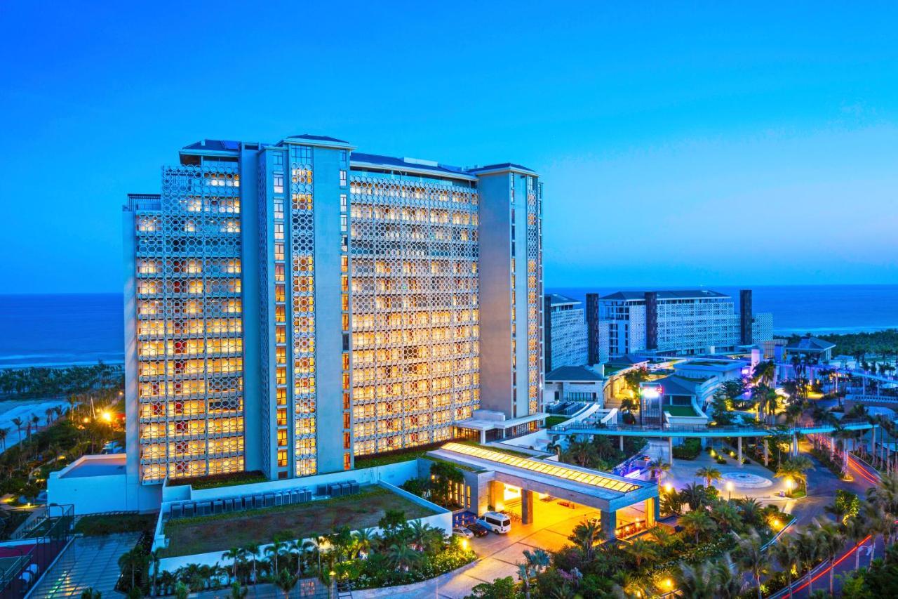 Lingshui  Aloha Oceanfront Suite Resort מראה חיצוני תמונה