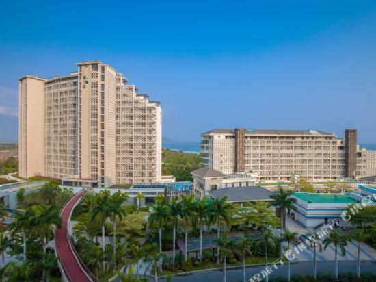 Lingshui  Aloha Oceanfront Suite Resort מראה חיצוני תמונה