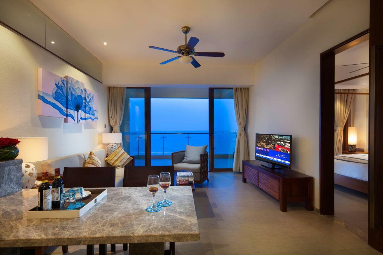 Lingshui  Aloha Oceanfront Suite Resort מראה חיצוני תמונה