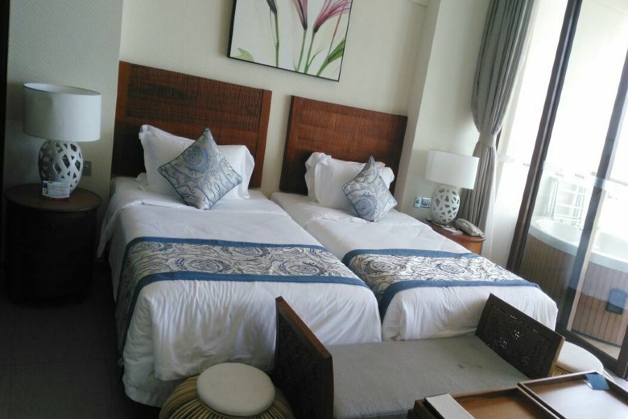Lingshui  Aloha Oceanfront Suite Resort מראה חיצוני תמונה